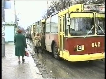 Харків 2001 рік. Місто. Люди. Зупинка.