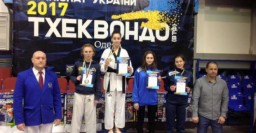 Харьковские тхэквондисты победили на молодежном чемпионате Украины
