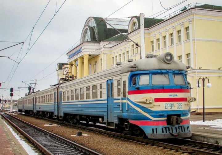 «Укрзализныця» отменила пригородные поезда из Харькова в Константиновку и Бахмут