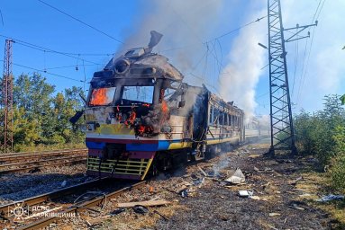 Харьковщина под ударами РФ: 18 пострадавших, удар по пассажирскому поезду и 17 атак на фронте