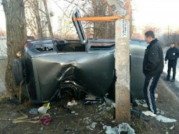 Жуткое ДТП в Харькове: пассажира вытаскивали из машины спасатели