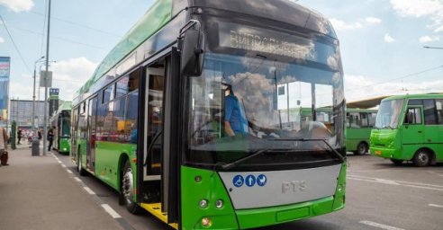 У Харкові деякі автобуси та тролейбуси тимчасово змінять маршрути