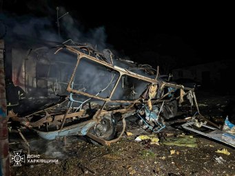 Харьковщина под атакой дронов: в Харькове повреждена многоэтажка, в Большом Бурлуке горели автобус и грузовик