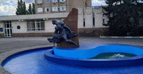 В Харькове восстановили памятник водопроводчикам