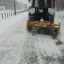 Коммунальщики устраняют последствия снегопада