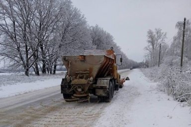 
Дорожні служби Харківщини працюють у посиленому режимі
