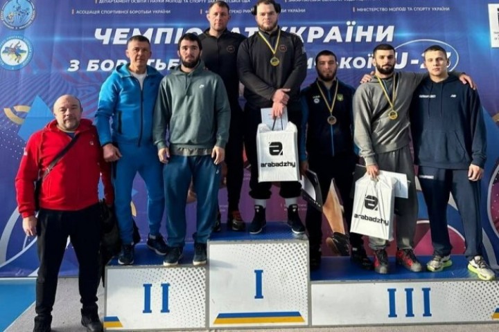 Харьковские борцы одержали победу на чемпионате Украины