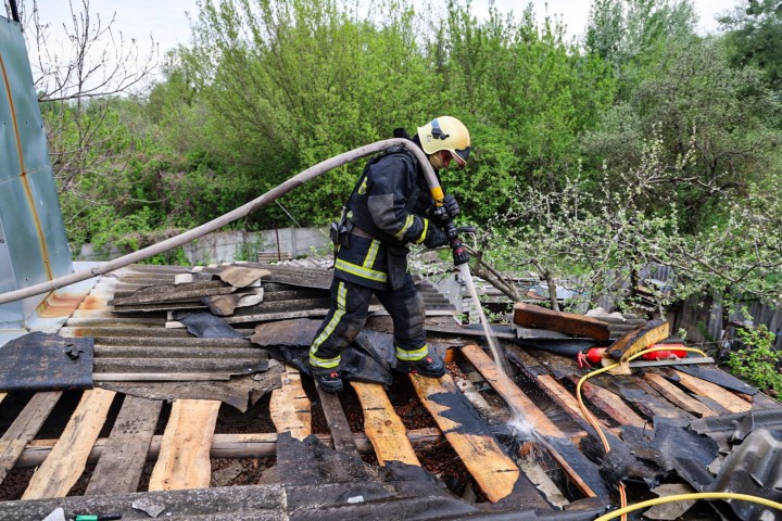 Харківщина під ударами дронів: у Харкові пошкоджено будинок, поранені п&rsquo;ятеро людей